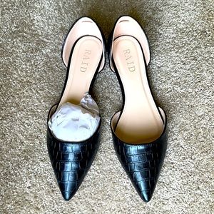 Leather black flats (NEW) in box